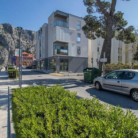 Mary Apartment Omiš Екстериор снимка
